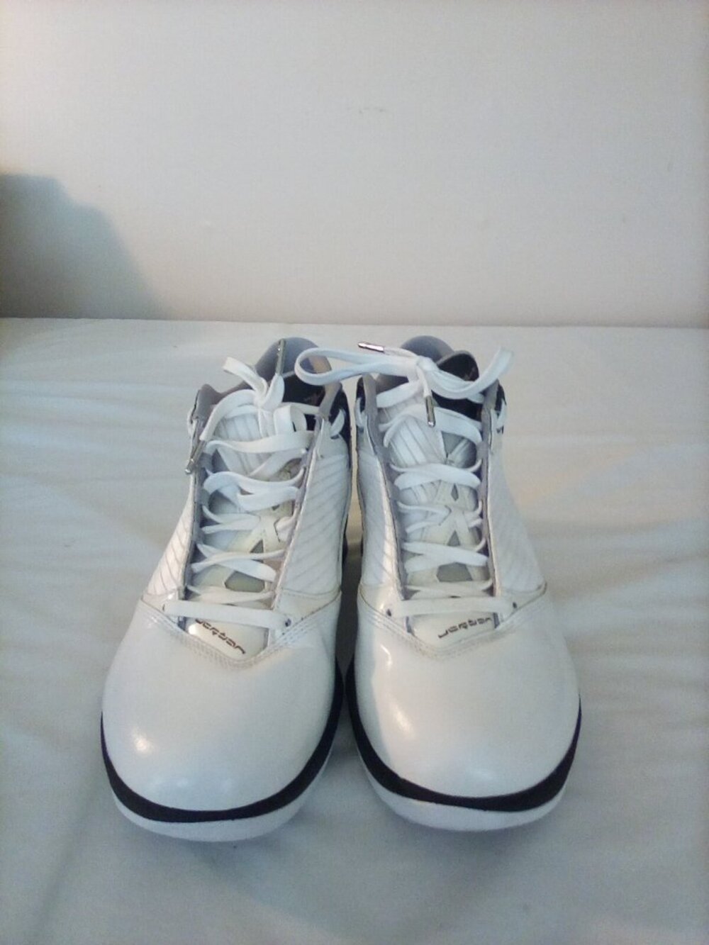 Air Jordan 2009 White Blk Varsity Basketball Shoes (343084-161) Sz 10